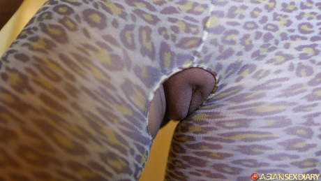 Oriental amateur Golf sports a creampie after sex in crotchless bodystocking