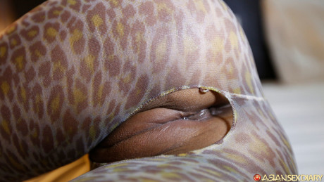 Oriental amateur Golf sports a creampie after sex in crotchless bodystocking