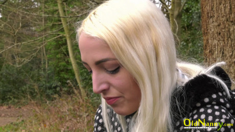 Mature lesbian Lacey Starr & hot blondie teen Liz Rainbow enjoy an intense 69