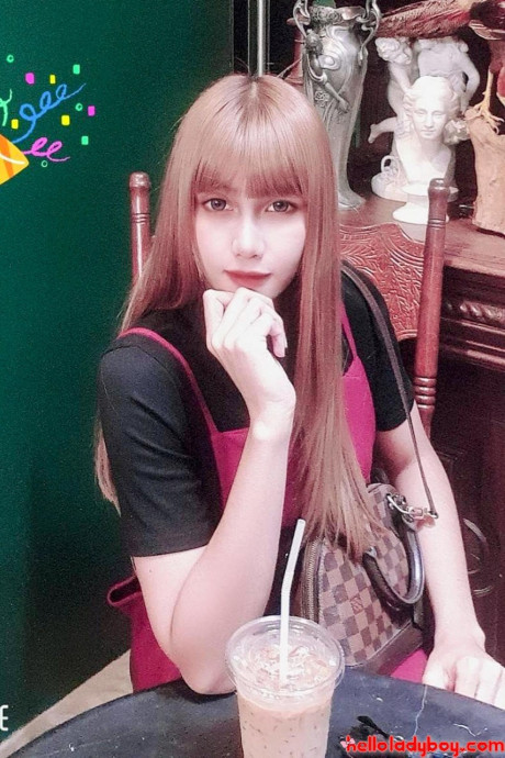 Hello t-girl t-girl Nay