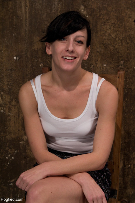 Hogtied Elise Graves