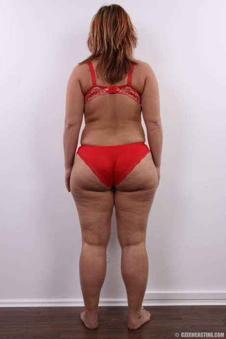 Overweight female spices up her non-existent sex life by becoming a naked model