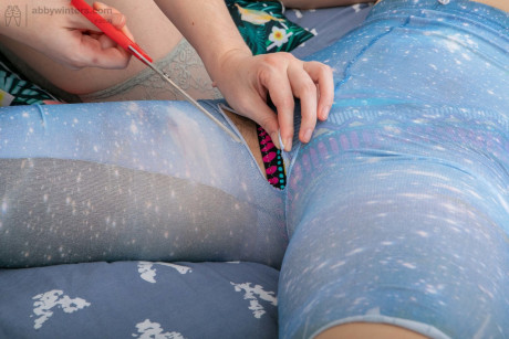 Australian lesbians Marine and Sarah A blow each other's vaginas