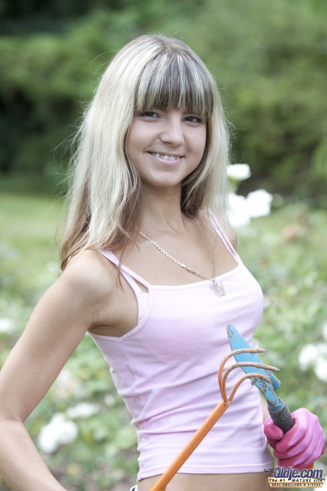 Slim beauty Gina Gerson exposes her small breasts and takes an cougar gardener's cock