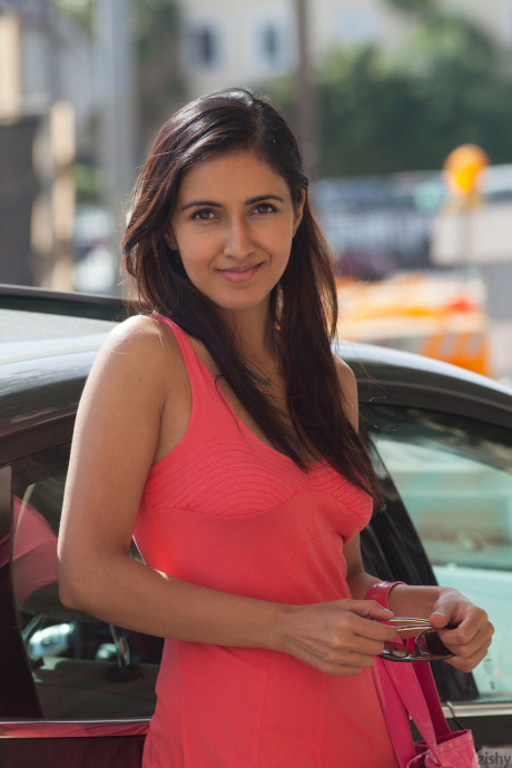 Ravishing charming Indian girlfriend Vijaya Singh flashing her purple panties in public