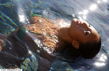 Wet babe with monstrous tits Debra Ling dose some amazing posing outdoor