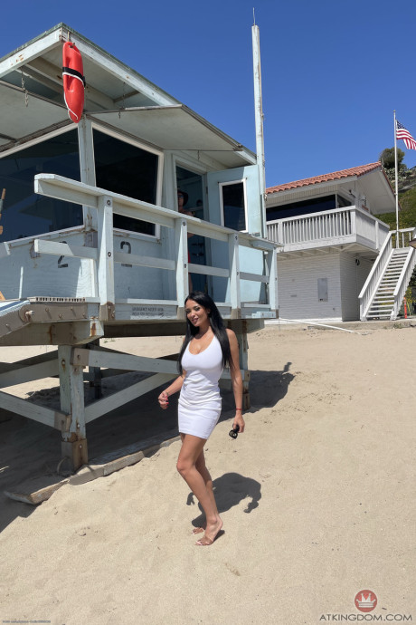 ATK Galleria Anissa Kate