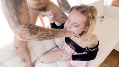 Sweet teenie Peyton Coas loses a shoe during hardcore sex while collared
