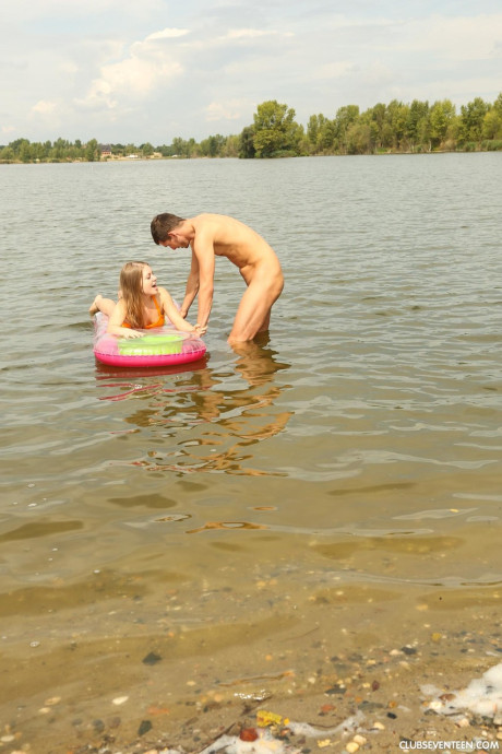 Amateur teen Alessandra strips and humps a stranger's cock by the river