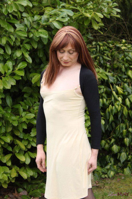 Crossdresser Lucimay masturbates her hard rod outside