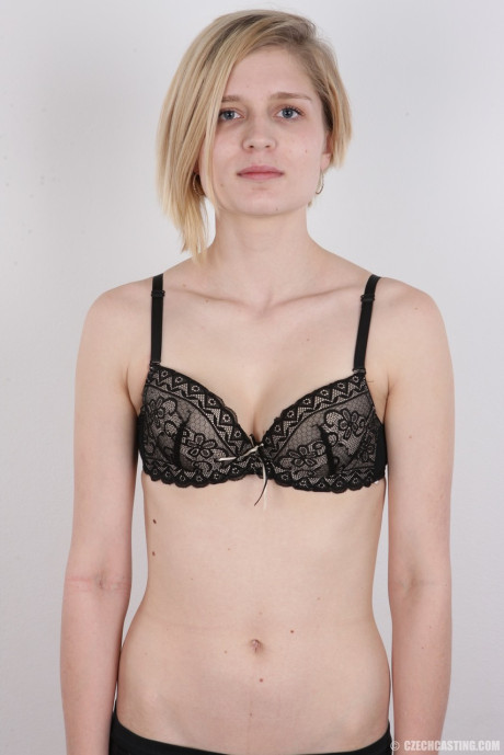 Blondie amateur from Czechoslovakia tries her luck at being a naked model