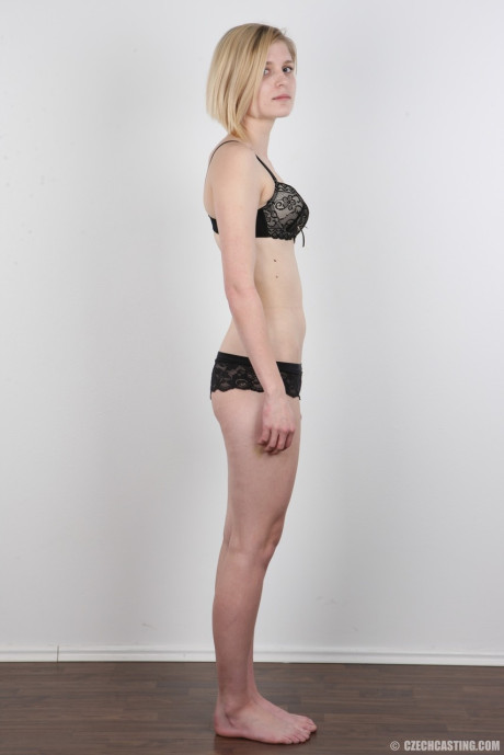 Blondie amateur from Czechoslovakia tries her luck at being a naked model