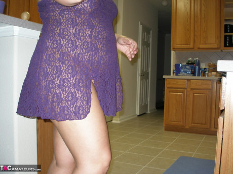 Amateur BBW fling Momma has POV sex with her fiance BF man small penis