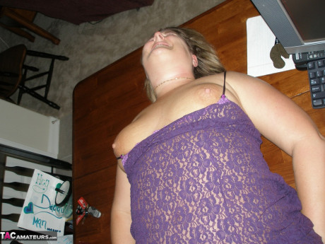 Amateur BBW fling Momma has POV sex with her fiance BF man small penis