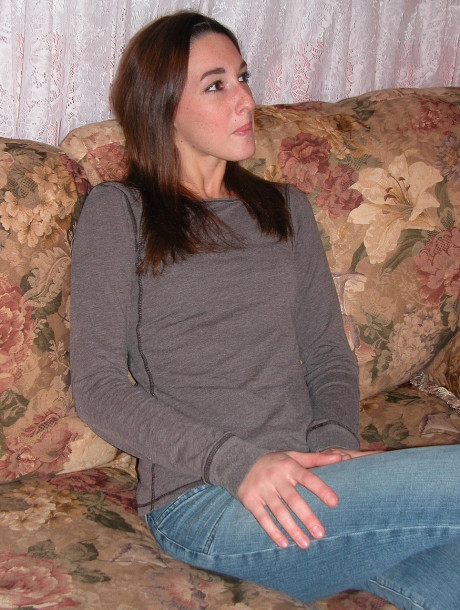 College sweetie Summer Tyme strips and poses naked at the casting