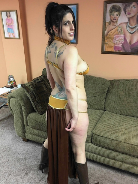 Slut woman Pass Lavender Rayne, Logan Drake