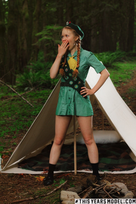 Redheaded bitch GF lady Scout Dolly Little gets naked outside her tent in beret