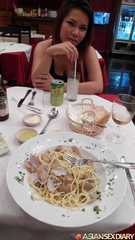 Chinese Sex Diary Bee