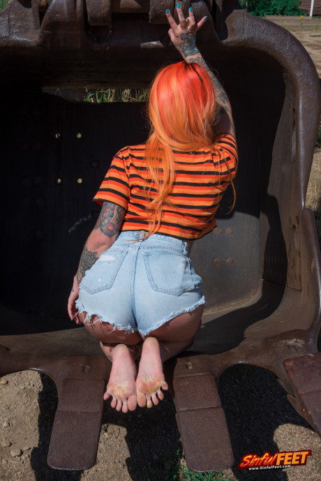Sinful Feet Quinn Carter