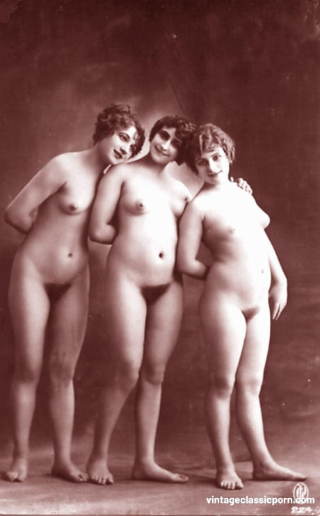 Beautiful French women show their nice melons & trimmed cunts in a vintage scene