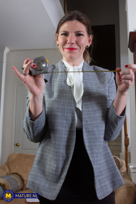 Mature NL featuring Uffie Sex Photos