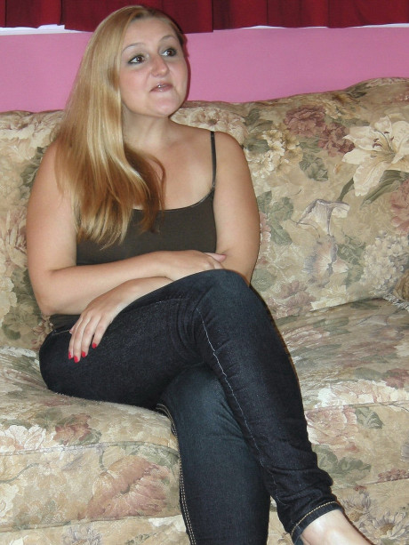 Skank lady Pass Savanna Knight