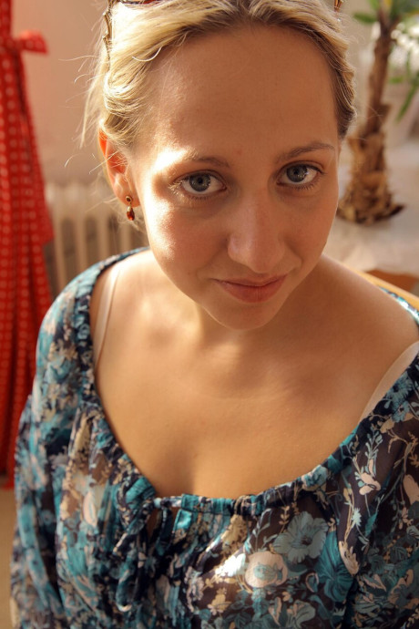 Natural yellow-haired Mira gets dressed to wrap up a undressed modelling session