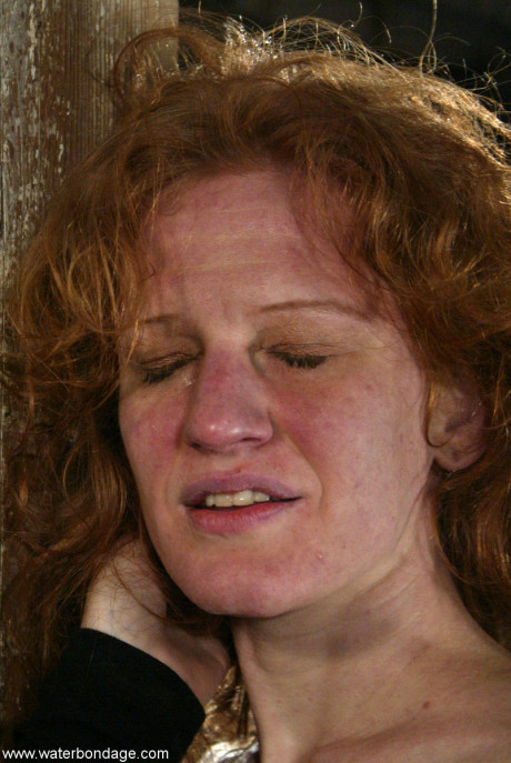 Flexible American Sye Rena gets her pierced twat brutally toyed while bound