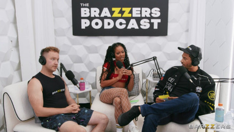 Brazzers Network performed by Alex Jones, Kira Noir, Van Wylde XXX Pics