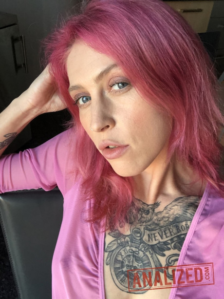 Busty blondy Eva Stone & inked Yara Phoenix strip and pose unclothed