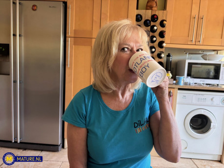 Old NL starring Emily Jane Hot Porn Pics