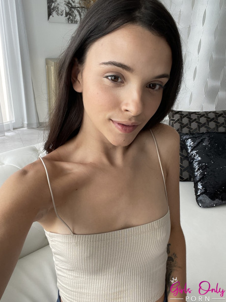 Petite petite teens Ohana skinny and Tiffany Tatum play with a black vibrator