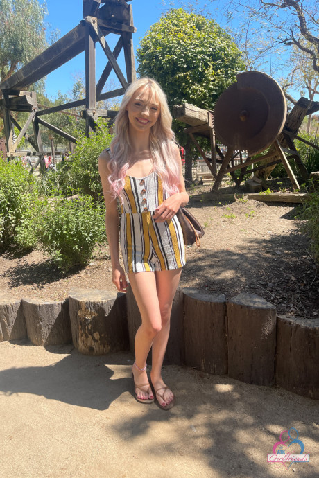 Gorgeous lovely blondie babe Cecelia Taylor shows her massive labia up close