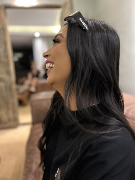 Ravishing latina babe Daniela Alonso teases with her firm behind in charming lingerie