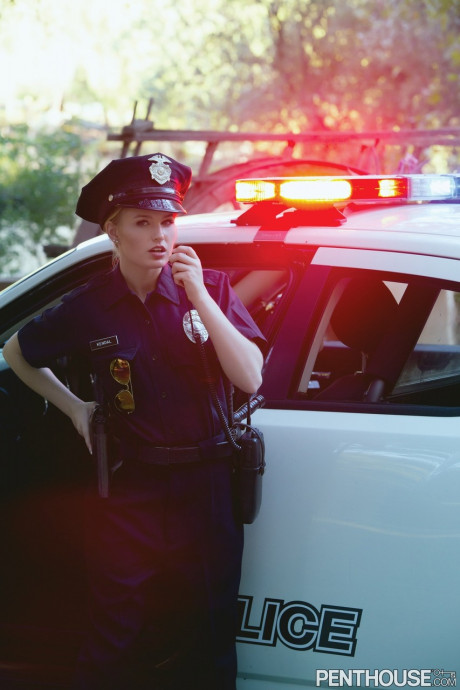 Sweet ebony young Anya Ivy licking police officer Scarlett Sage's snatch outdors
