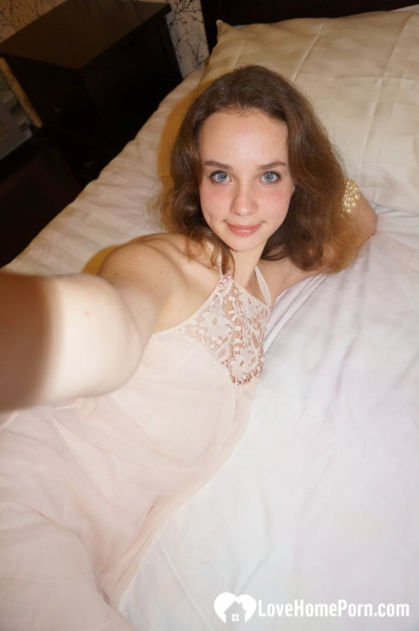 Attractive amateur teenie exposing in her tiny melons & hot booty in a selfie compilation