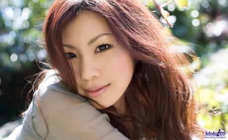 Fresh teen Japanese skank girlfriend broad Ryo Shinohara gets totally naked in woods ass house