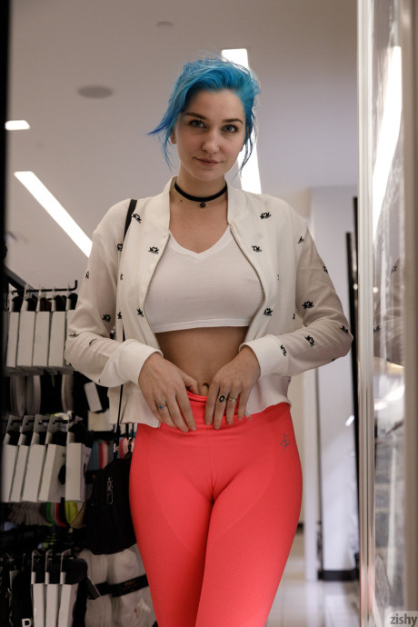 Cute babe Skye Blue shows her beautiful big boobs while shopping