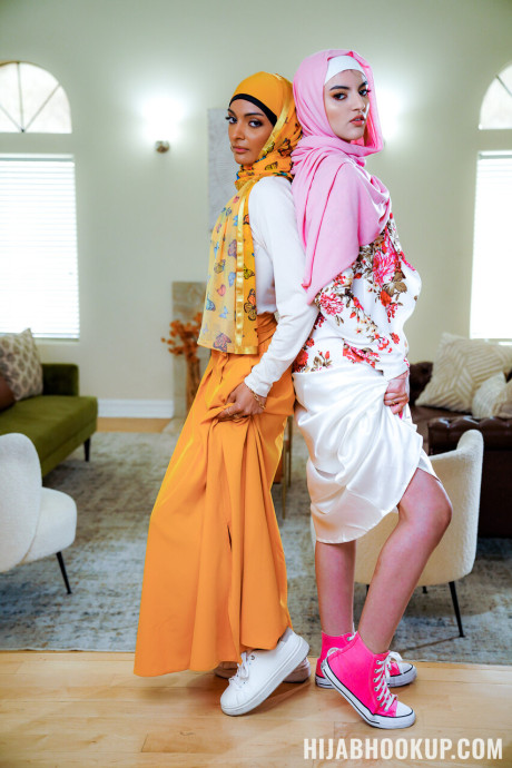 Hijab Hookup Julia James, Laynee James, Anthony White