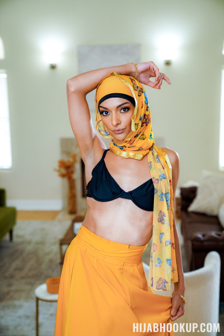 Hijab Hookup Julia James, Laynee James, Anthony White