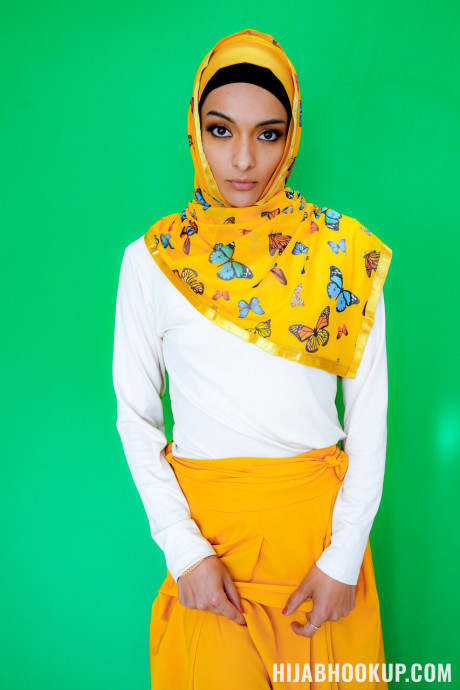 Hijab Hookup Julia James, Laynee James, Anthony White