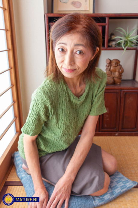 Mature NL starring Yayoi Fujisawa undressed Pics