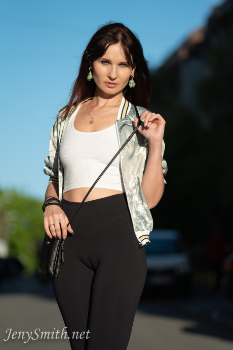 Stunning Russian MILF Jeny Smith exposes her natural breasts in public
