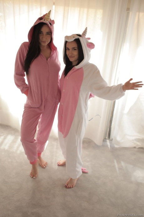 Tiny babes with natural boobies Gabriella Paltrova & Karlee Grey strip together