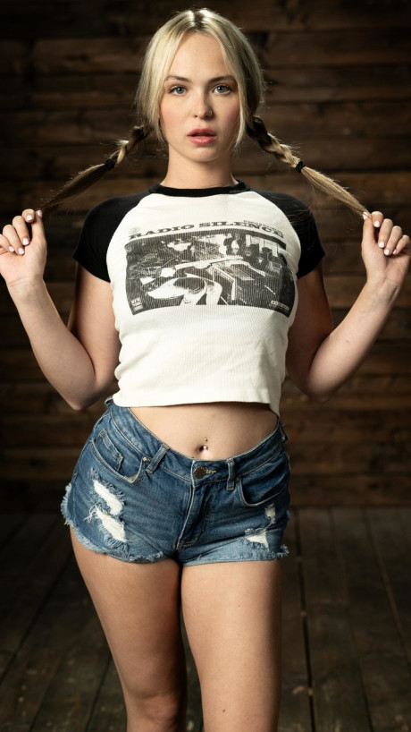 Device Bondage Lilly Bell, The Pope