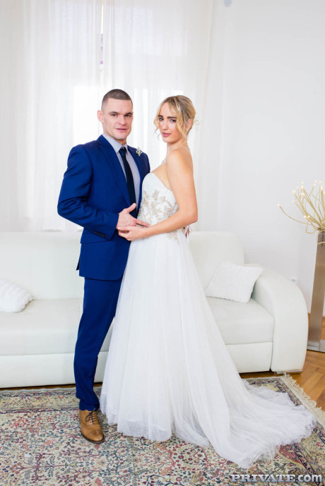 Yellow-haired bride Anna Khara gets drilled by her hubby & the wedding photographer