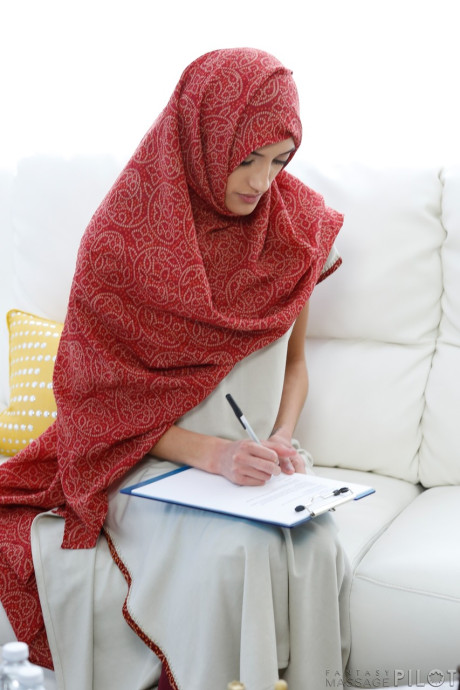 Hijab wearing babe and her dark haired friend getting horny with hot lover