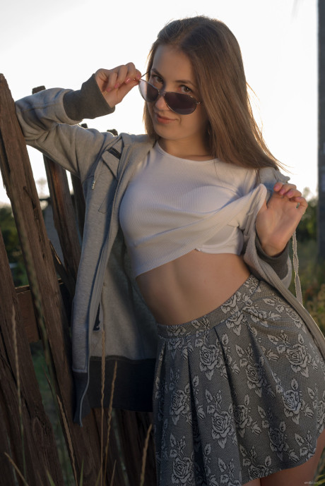 Erotic cutie Hrizantema