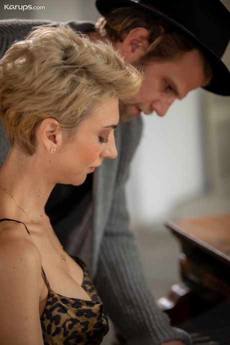 Slender ex-wife Natalie Anna blows dick and gets rammed after a piano lesson
