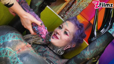 Z Filmz Originals Anuskatzz, Miss Flora